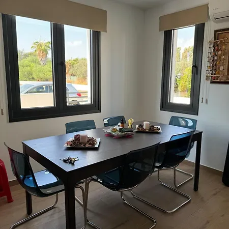 Great Escape -holiday House בית נופש