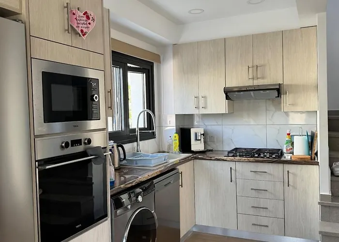 Great Escape -holiday House בית נופש לרנקה